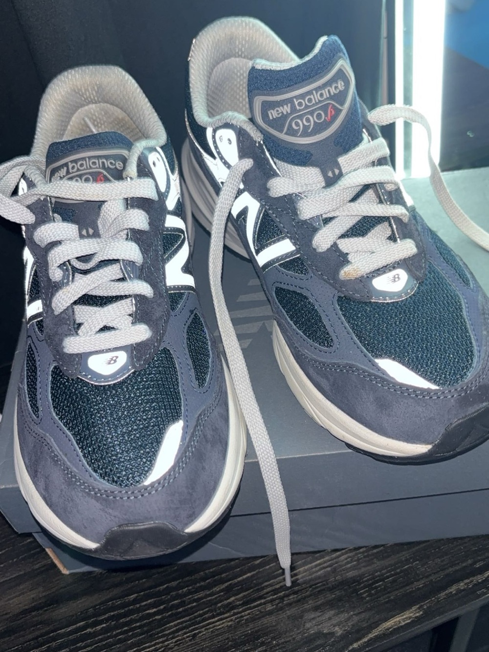 New Balance 990v5 Men’s Navy and Gray Sneakers